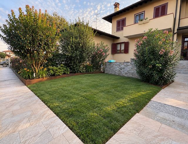 Progetto: prato nuovo con bordura in corten e fioriture